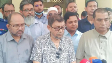 হঠাৎ পটিয়া উপজেলা স্বাস্থ্য কমপ্লেক্সে স্বাস্থ্যমন্ত্রী