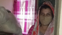 বিয়ের দাবিতে কমিউনিটি ক্লিনিকে তরুণীর অনশন
