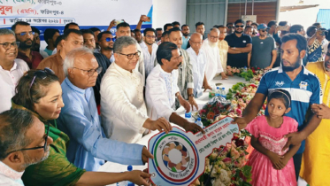 অসহায় পরিবারকে ঘর, চিকিৎসা সহায়তা দিলেন প্রধানমন্ত্রী