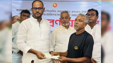 ‘অসহায় মানুষের কাছে চিকিৎসা সহায়তা পৌঁছে দিতে সরকার কাজ করছে’