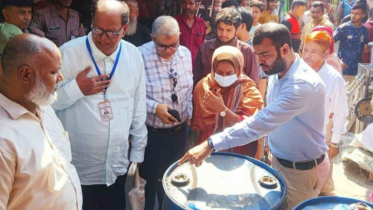 অস্বাস্থ্যকর ড্রামে ভোজ্যতেল, ৩ প্রতিষ্ঠানকে জরিমানা